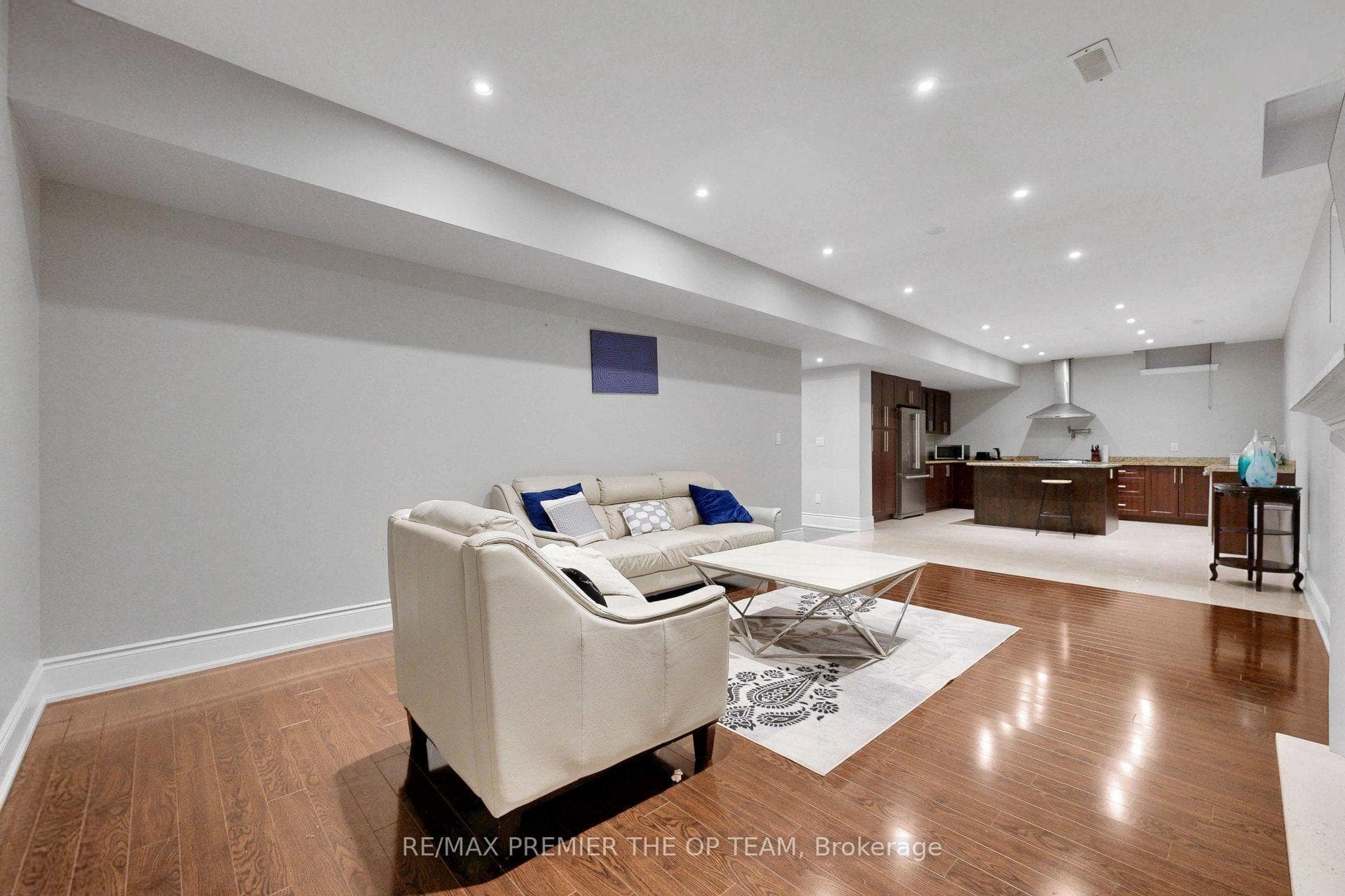 60 Chesney Crescent photo 39