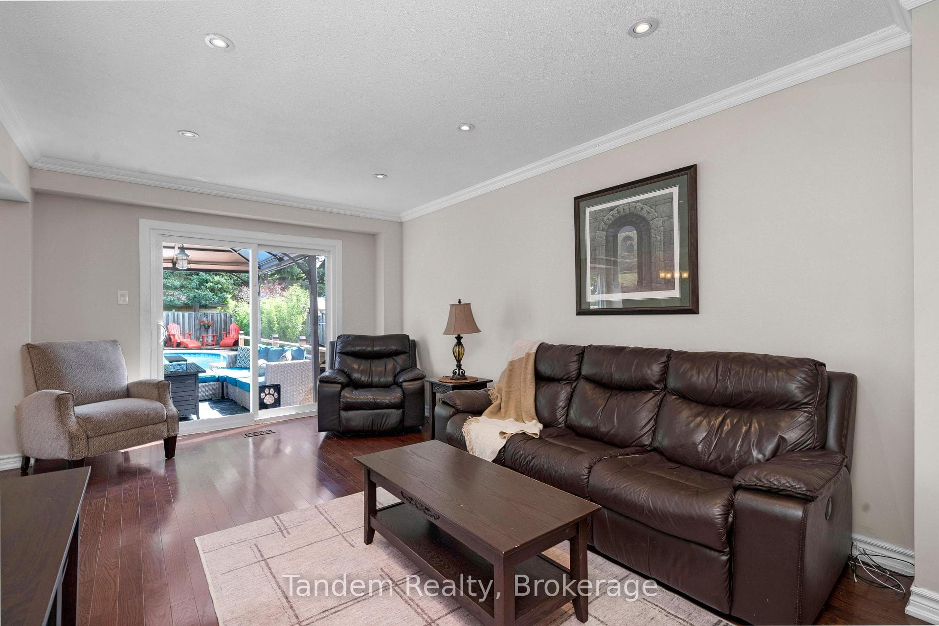 769 Coulson Avenue photo 11