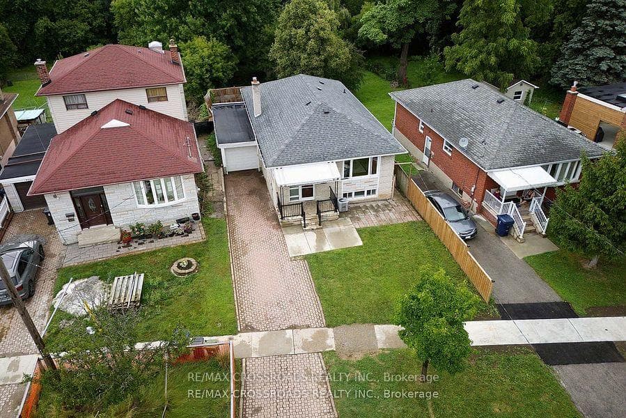 126 Citadel Drive photo 27