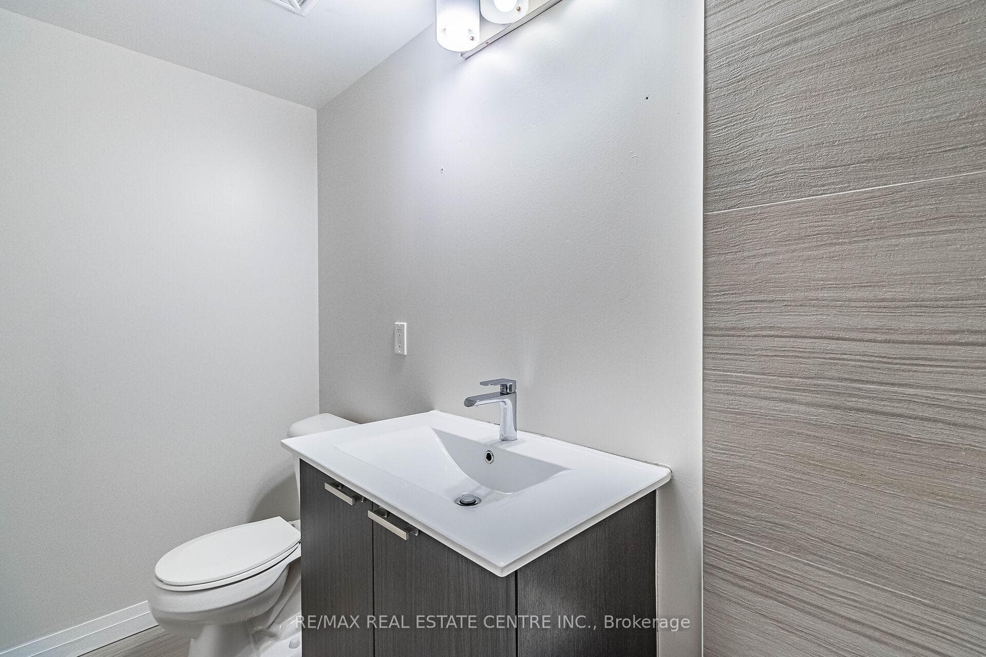 2152 Lawrence Avenue Unit 608 photo 38