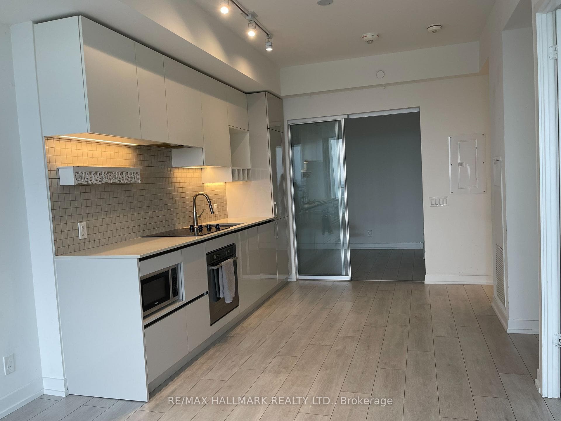 5 Buttermill Avenue Unit 6006 photo 16