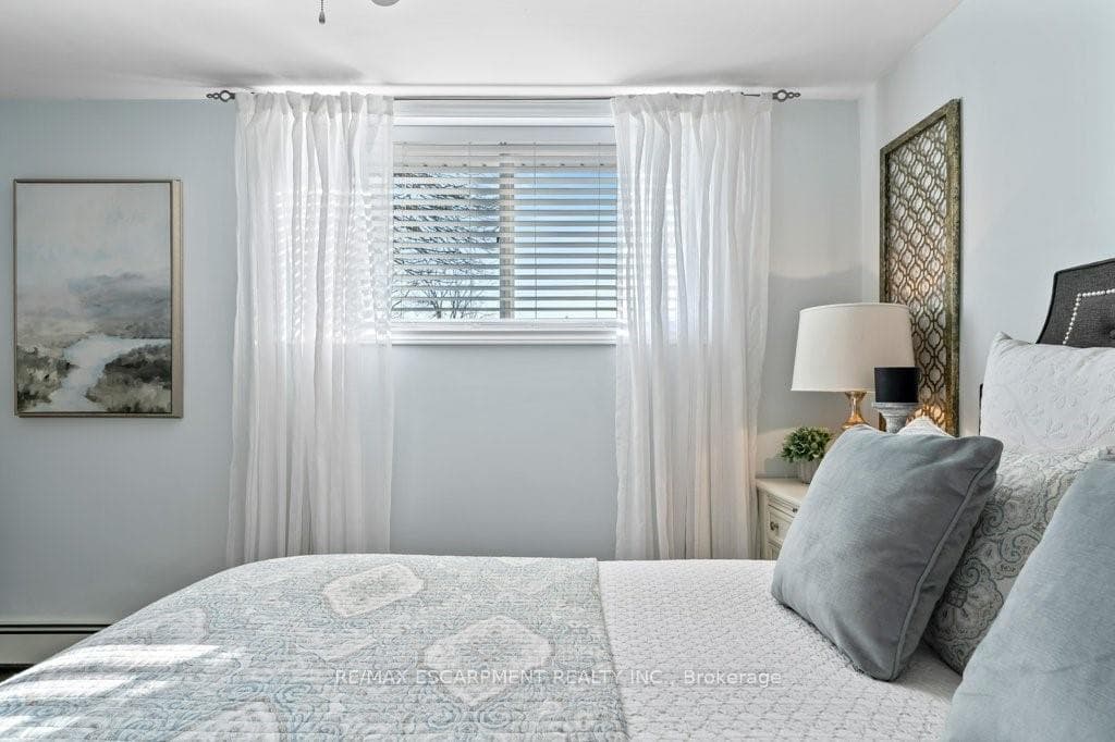 9793 Dickenson Road photo 35