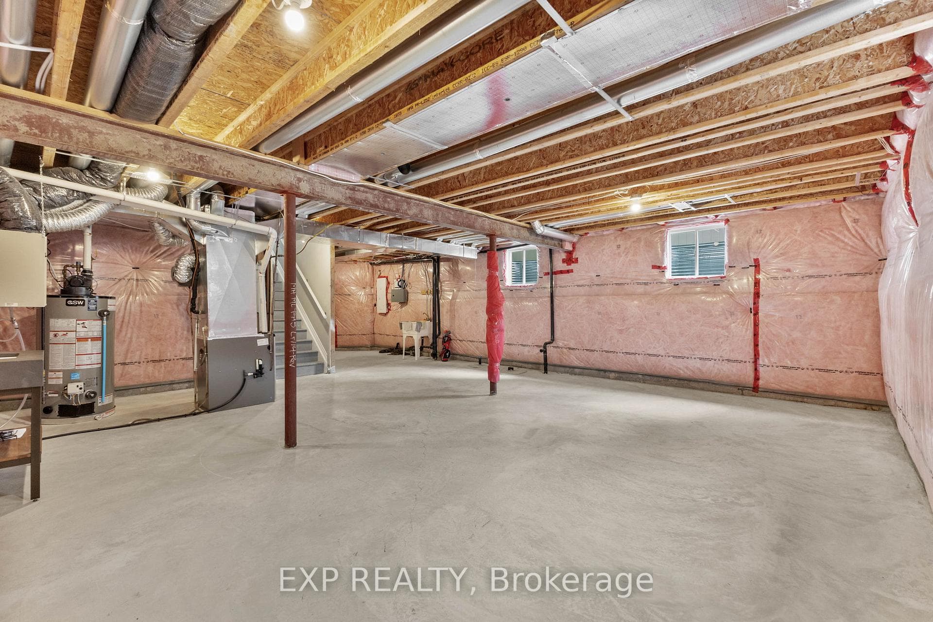 47 Solaris Drive photo 33