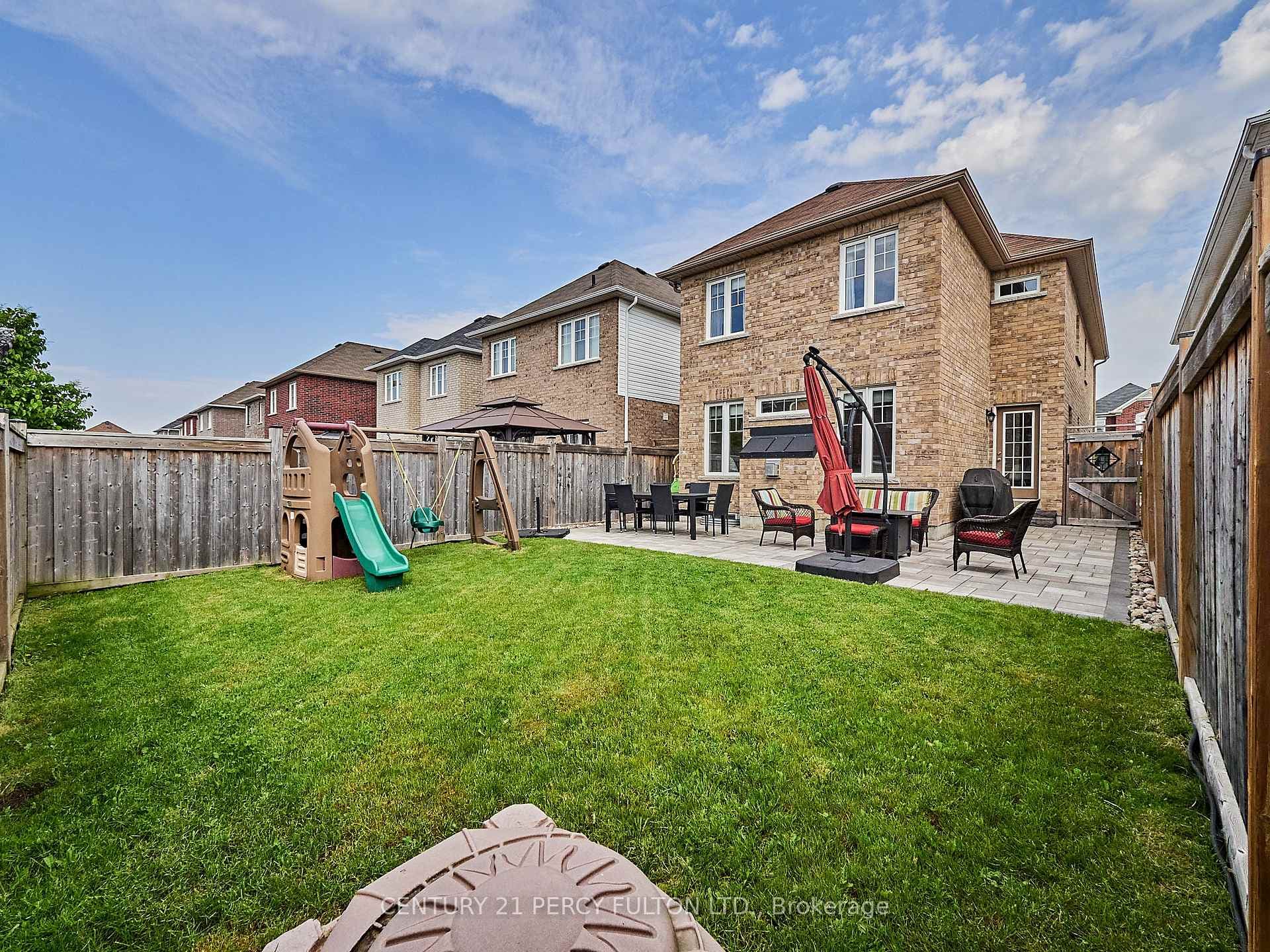 19 McCourt Drive photo 36