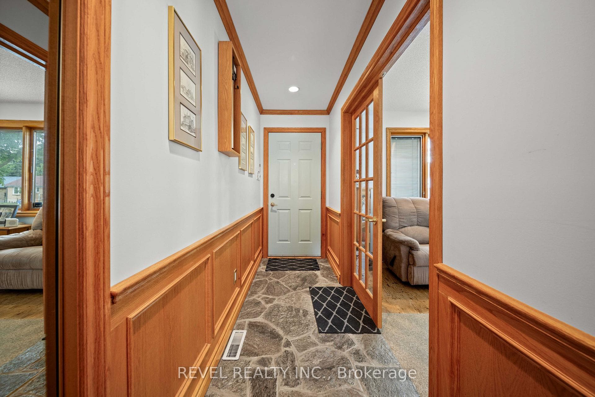 1627 Mardell Street photo 22