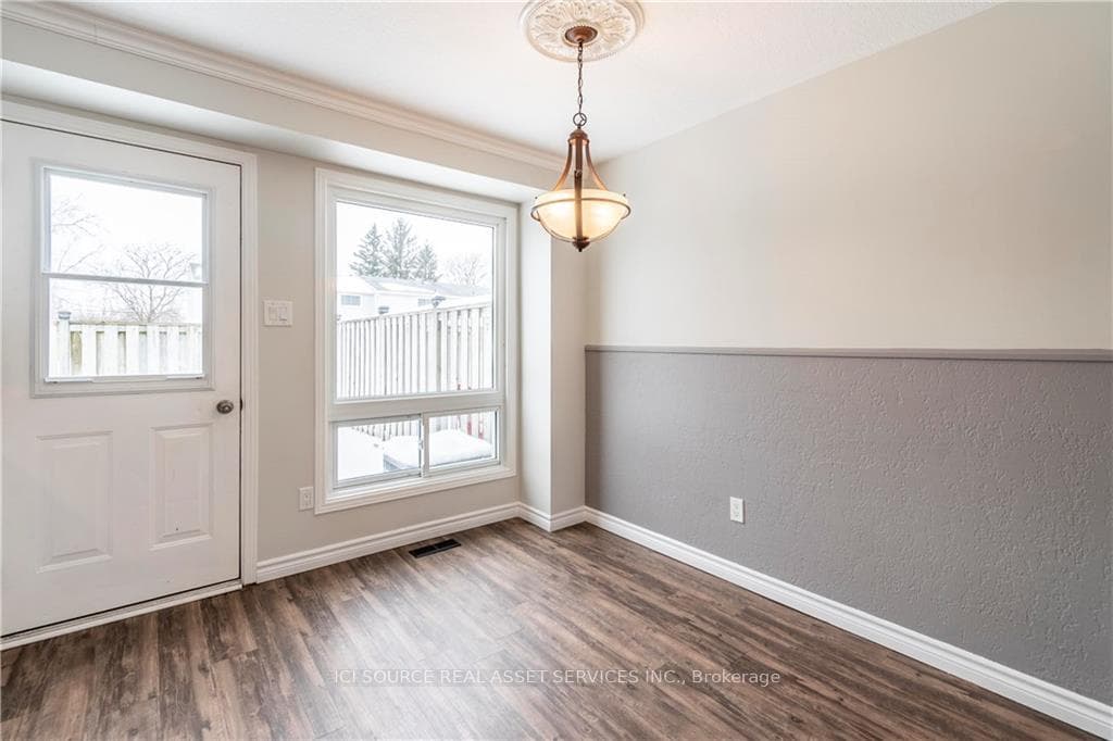 205 Carlyle Drive Unit 45 photo 8