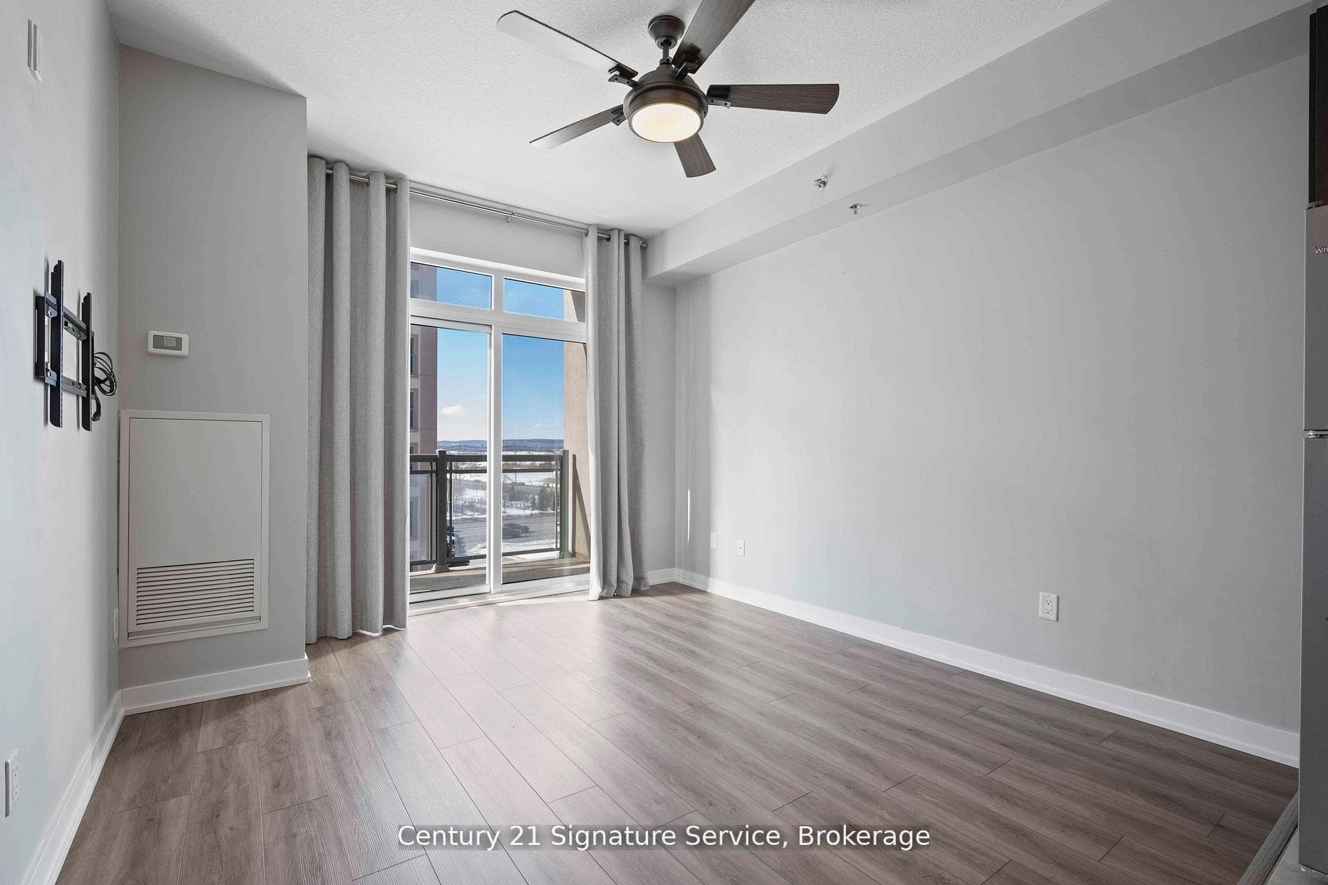2486 Old Bronte Road Unit 405 photo 13