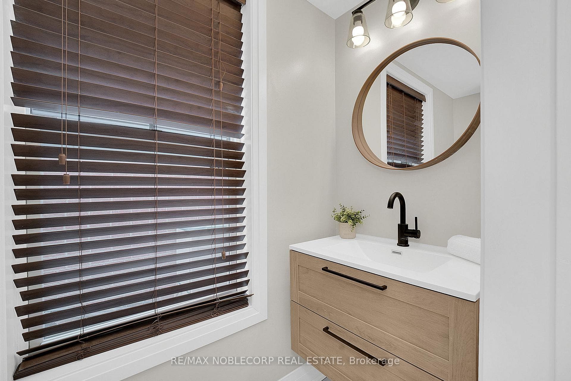 29 Mugford Road photo 15