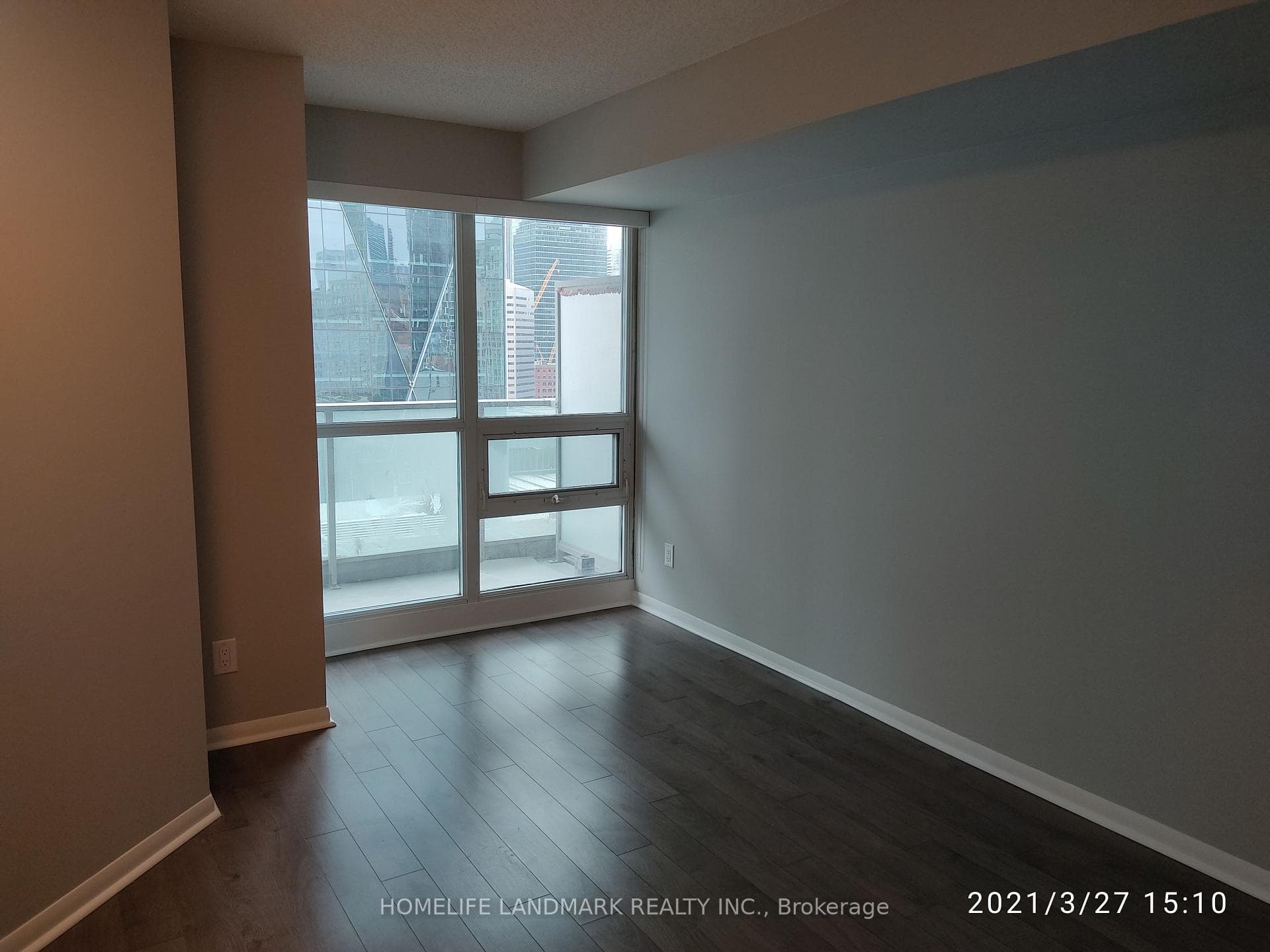 18 Yonge Street Unit 1915 photo 10