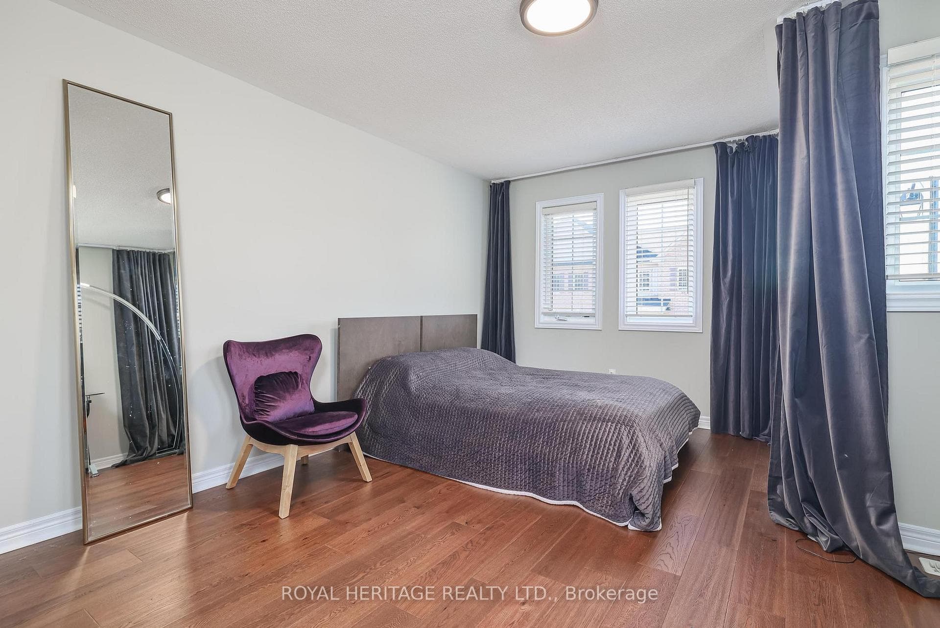 2493 Earl Grey Avenue photo 22
