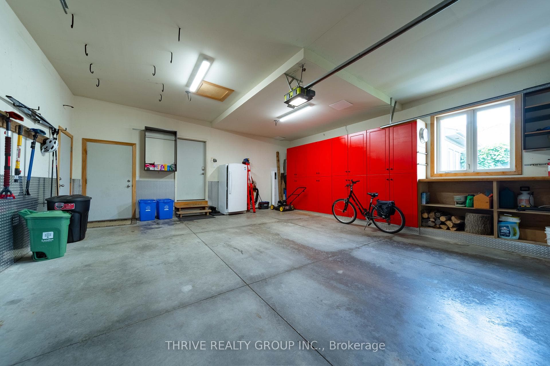 944 Collins Drive photo 46