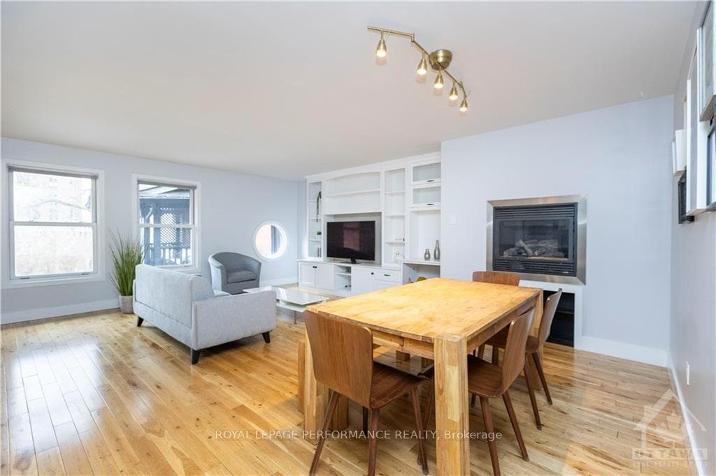 271 MCLEOD Street Unit 2 photo 8