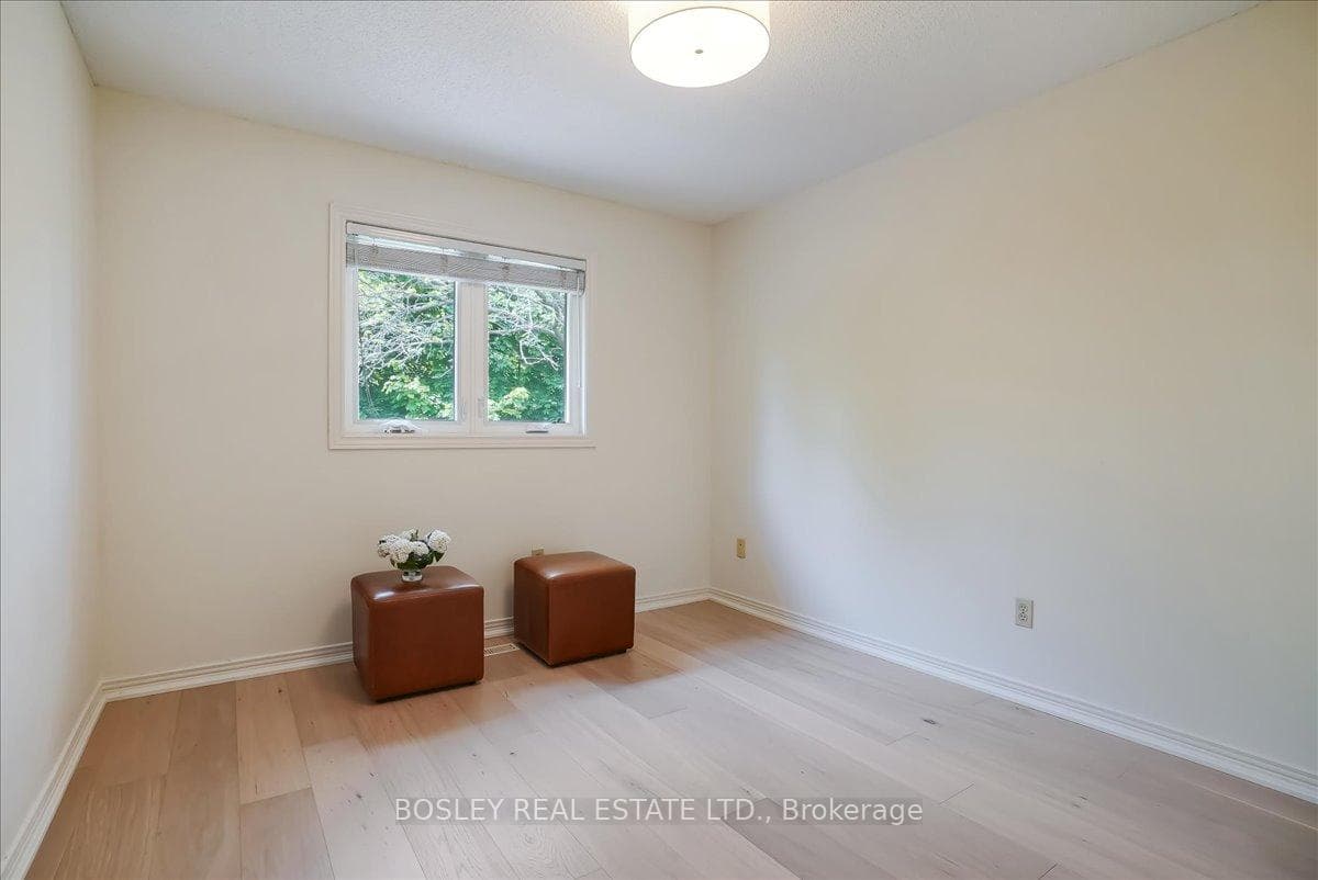 1188 Woodview Drive photo 30