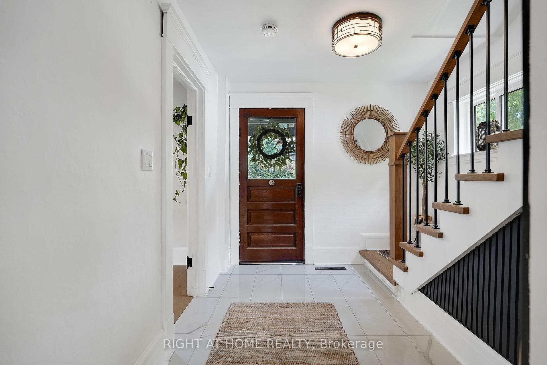 123 John Street photo 4