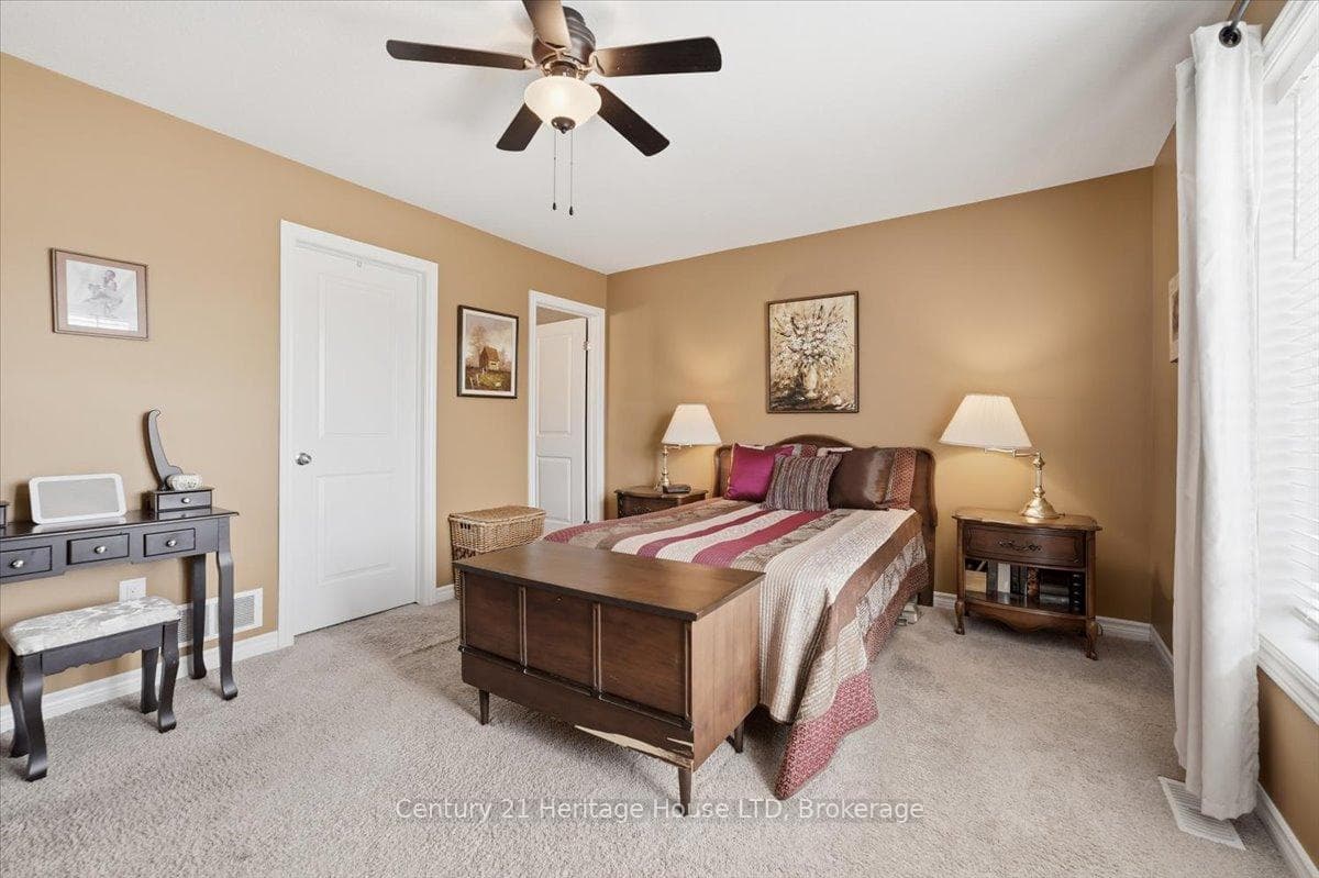 97 Abbott Place photo 27