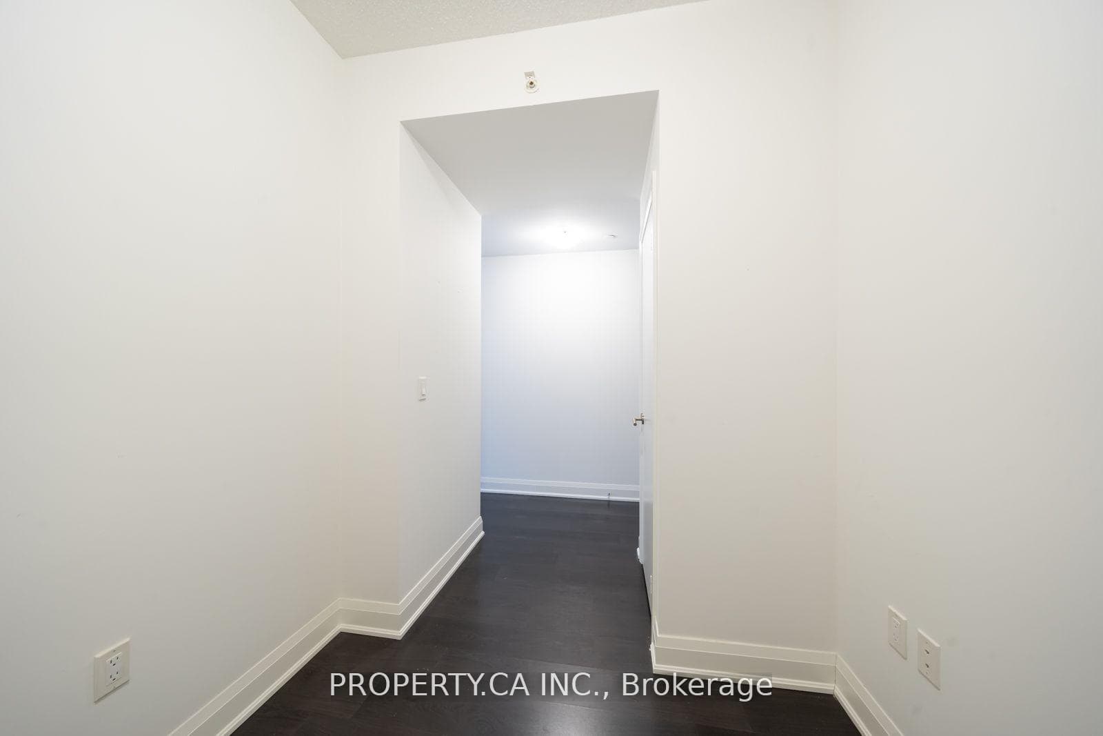 160 Vanderhoof Avenue Unit 601 photo 12