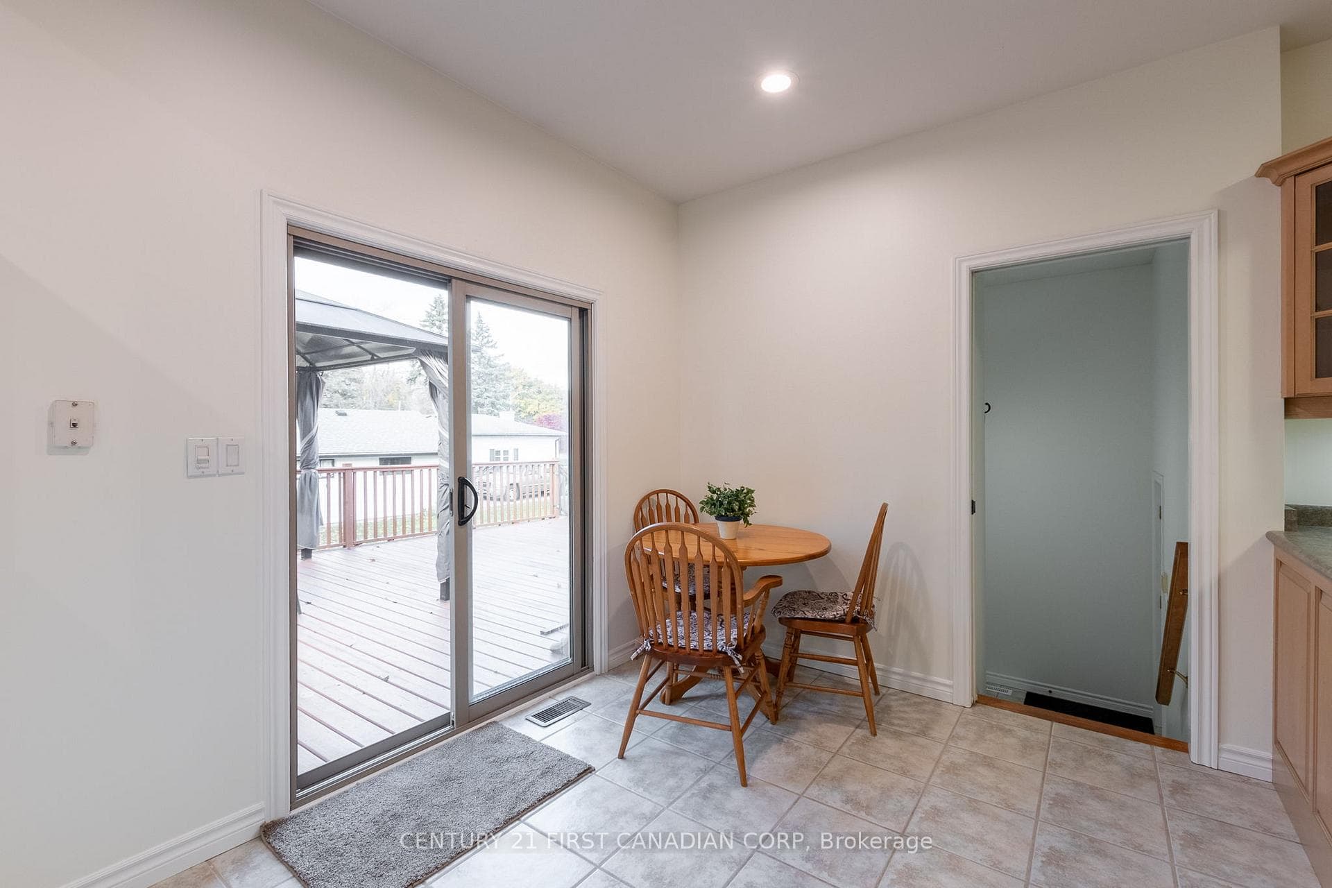 109 Princess Avenue photo 10