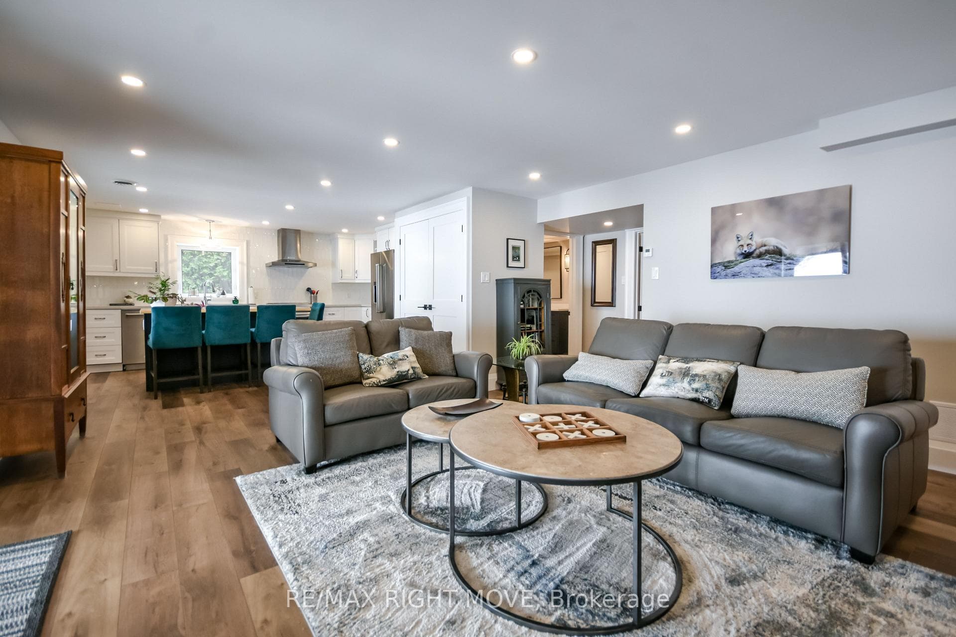 living room w/ views & walkout to lake