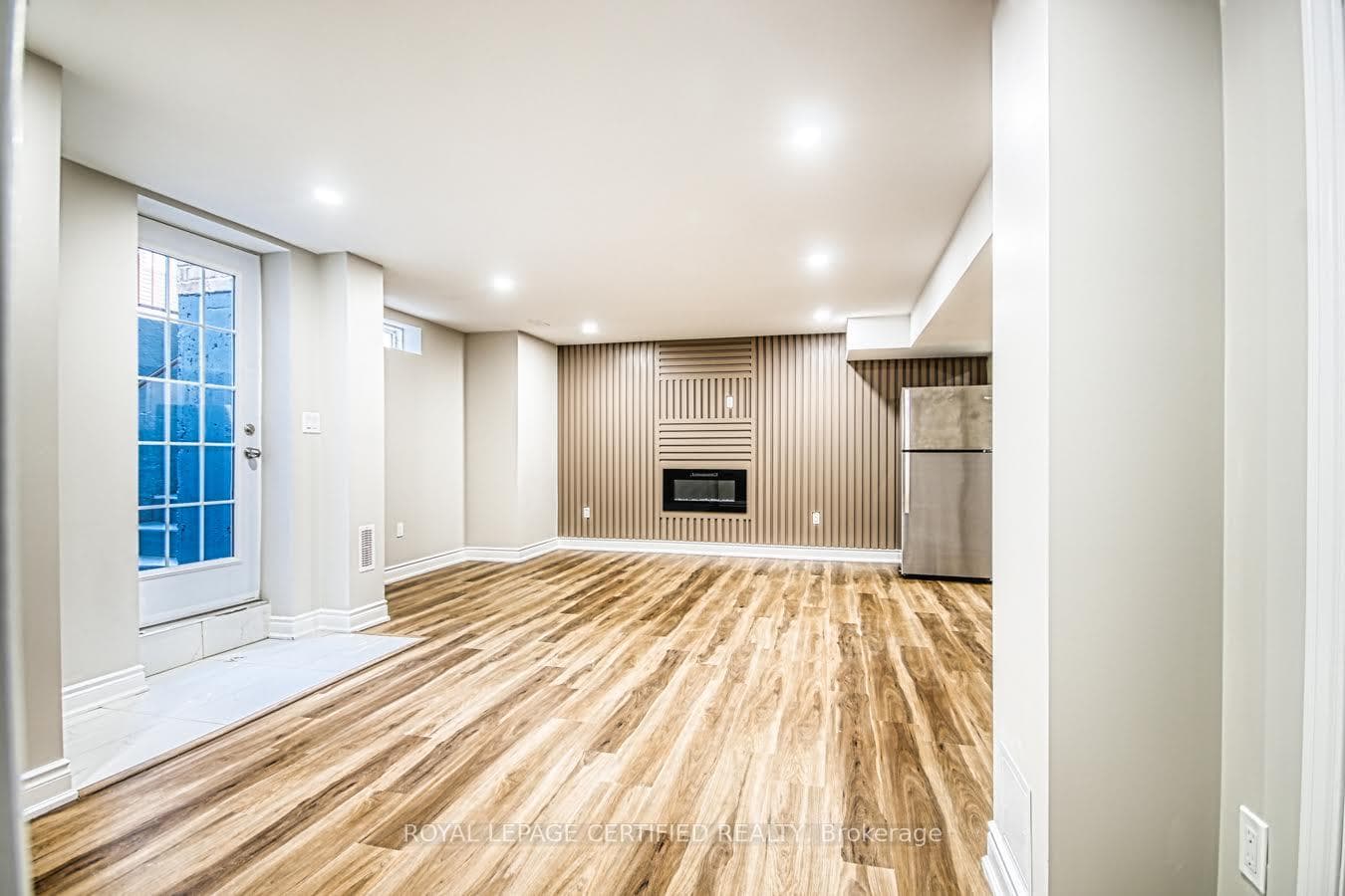 1427 Whitney Terrace Unit BSMT photo 5