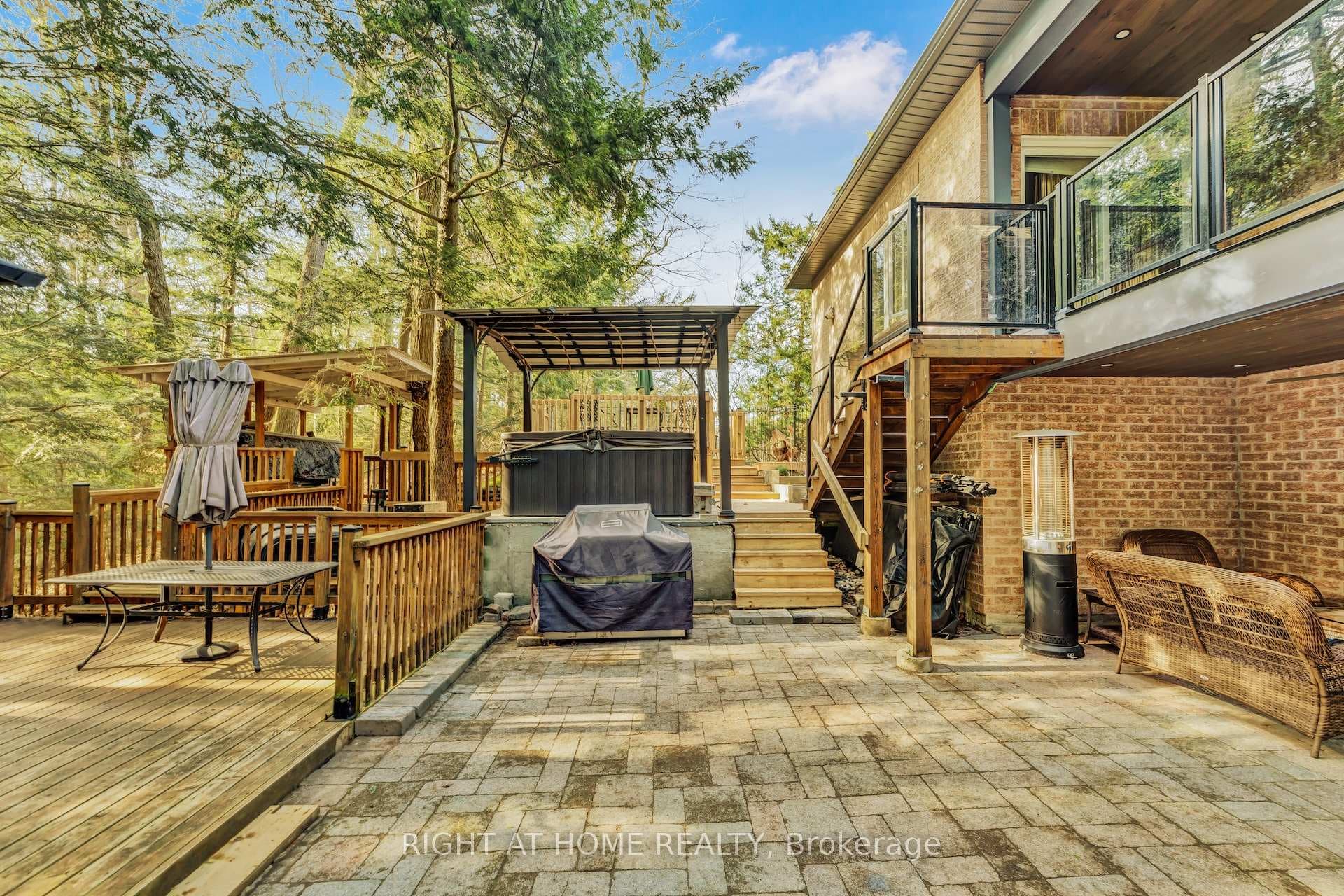600 Henderson Drive photo 46