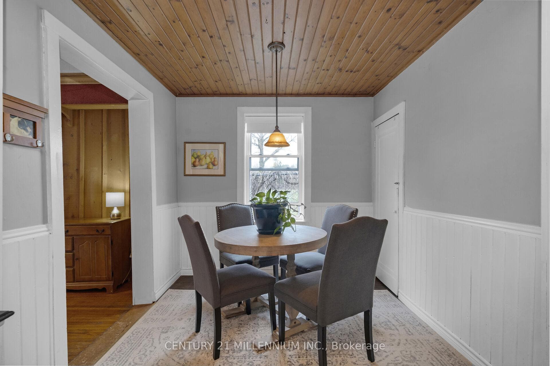 Breakfast area with pantry