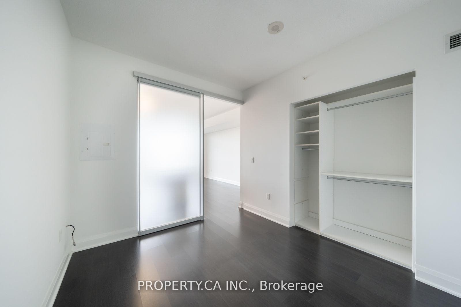 160 Vanderhoof Avenue Unit 601 photo 9