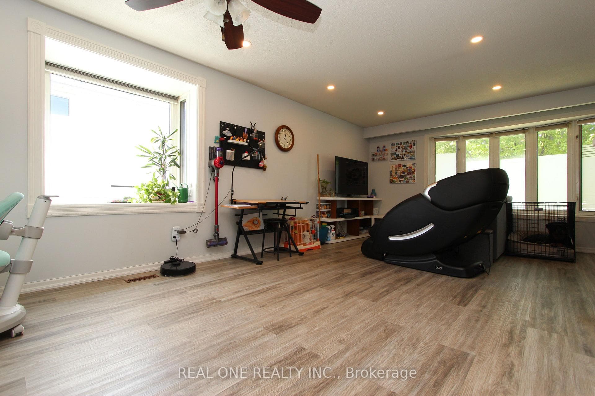 25 Bigwin Drive photo 4