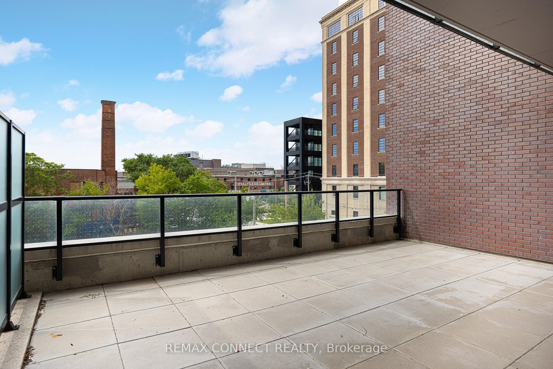 181 Sterling Road Unit 303 photo 14