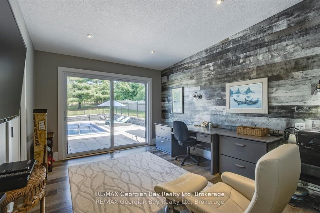 165 Wilson Road photo 21