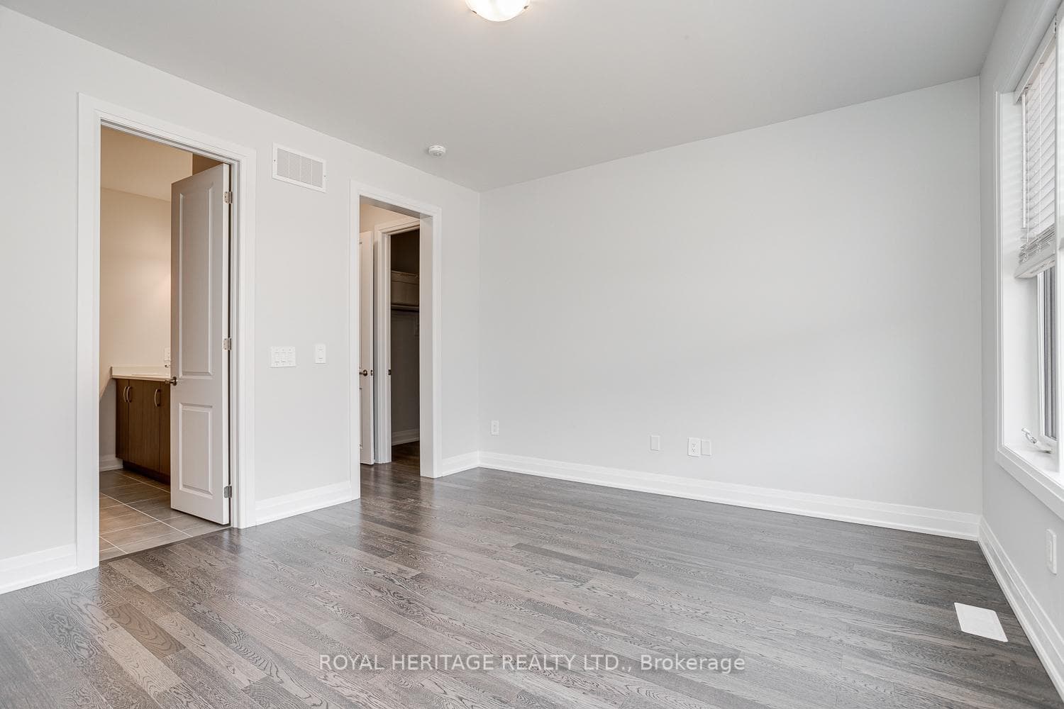 28 MCKAY Avenue photo 7