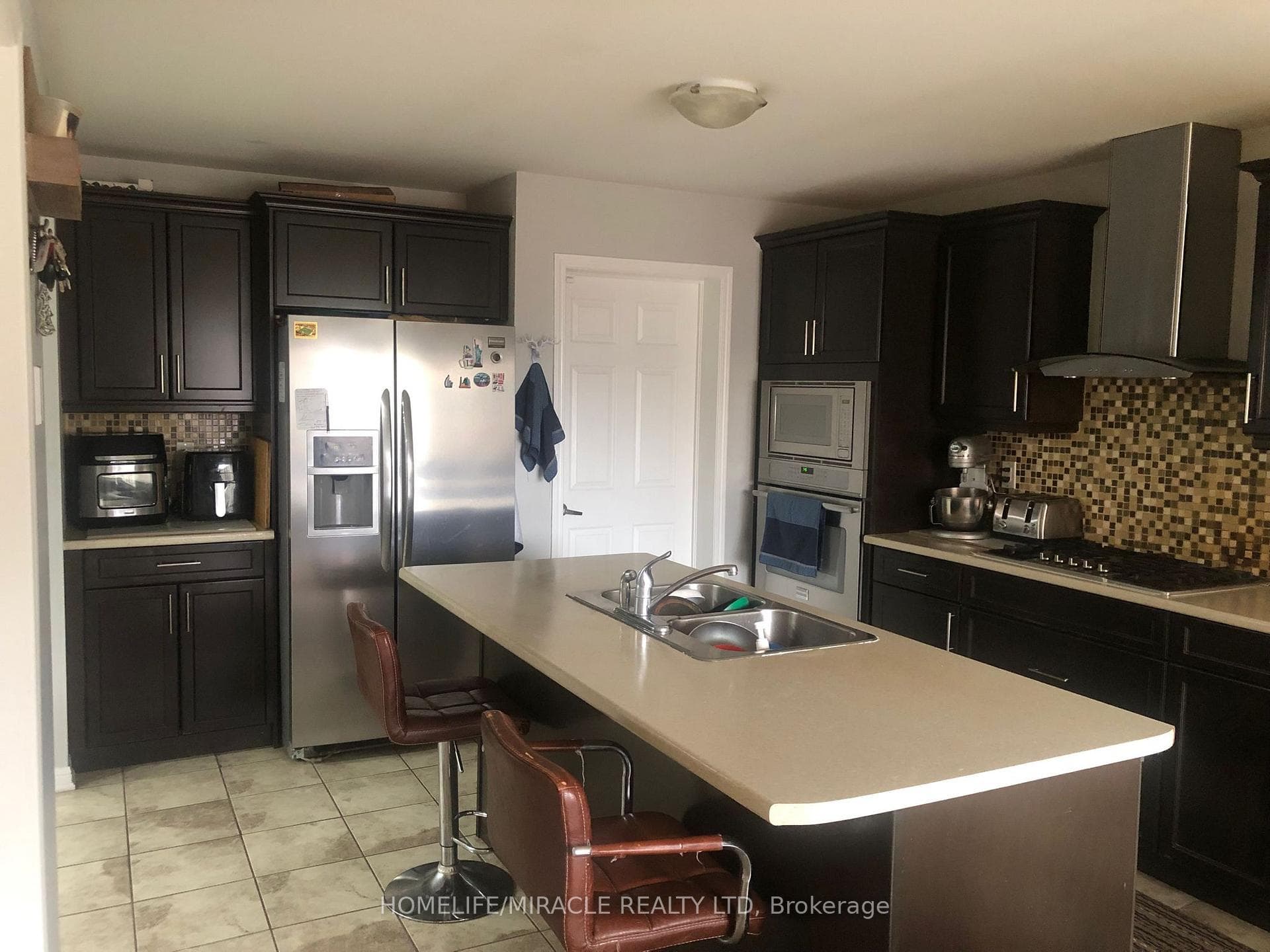 25 Seafair Crescent photo 6