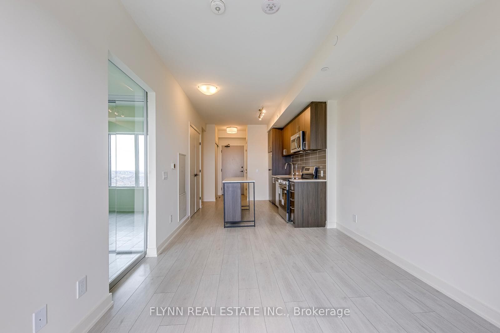 8020 Derry Road Unit 1605B photo 14