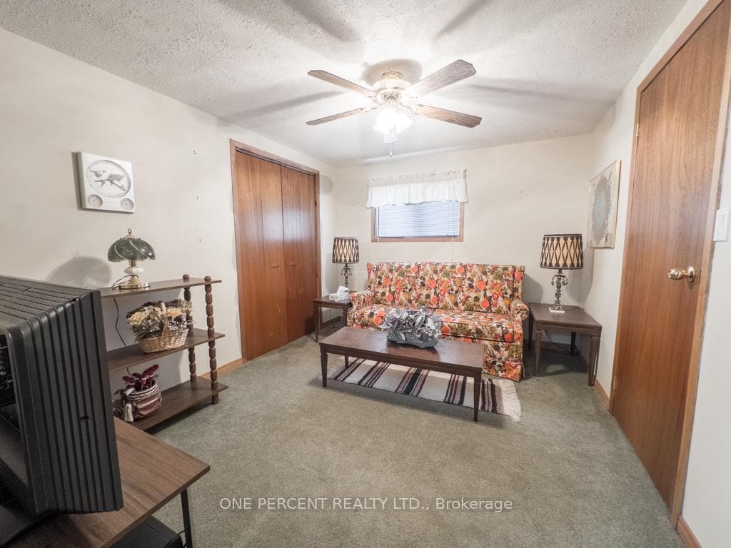 25 Loraine Avenue photo 20