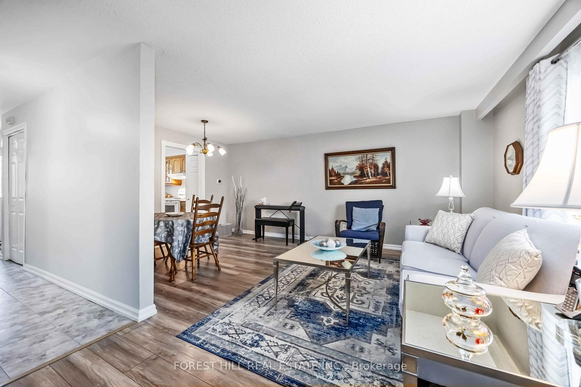 435 Silverstone Drive Unit 22 photo 9