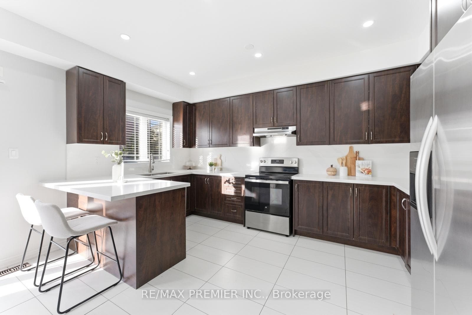 122 Mckenzie Way photo 14