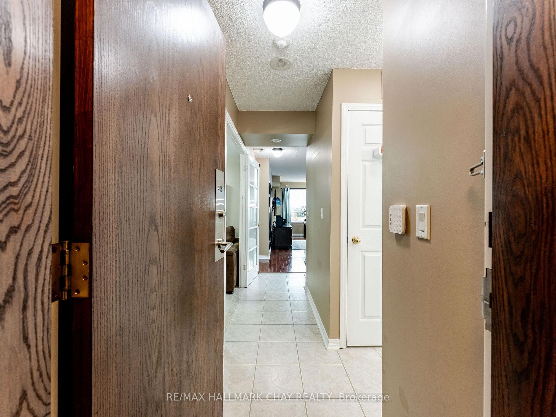 11 Oneida Crescent Unit 406 photo 6