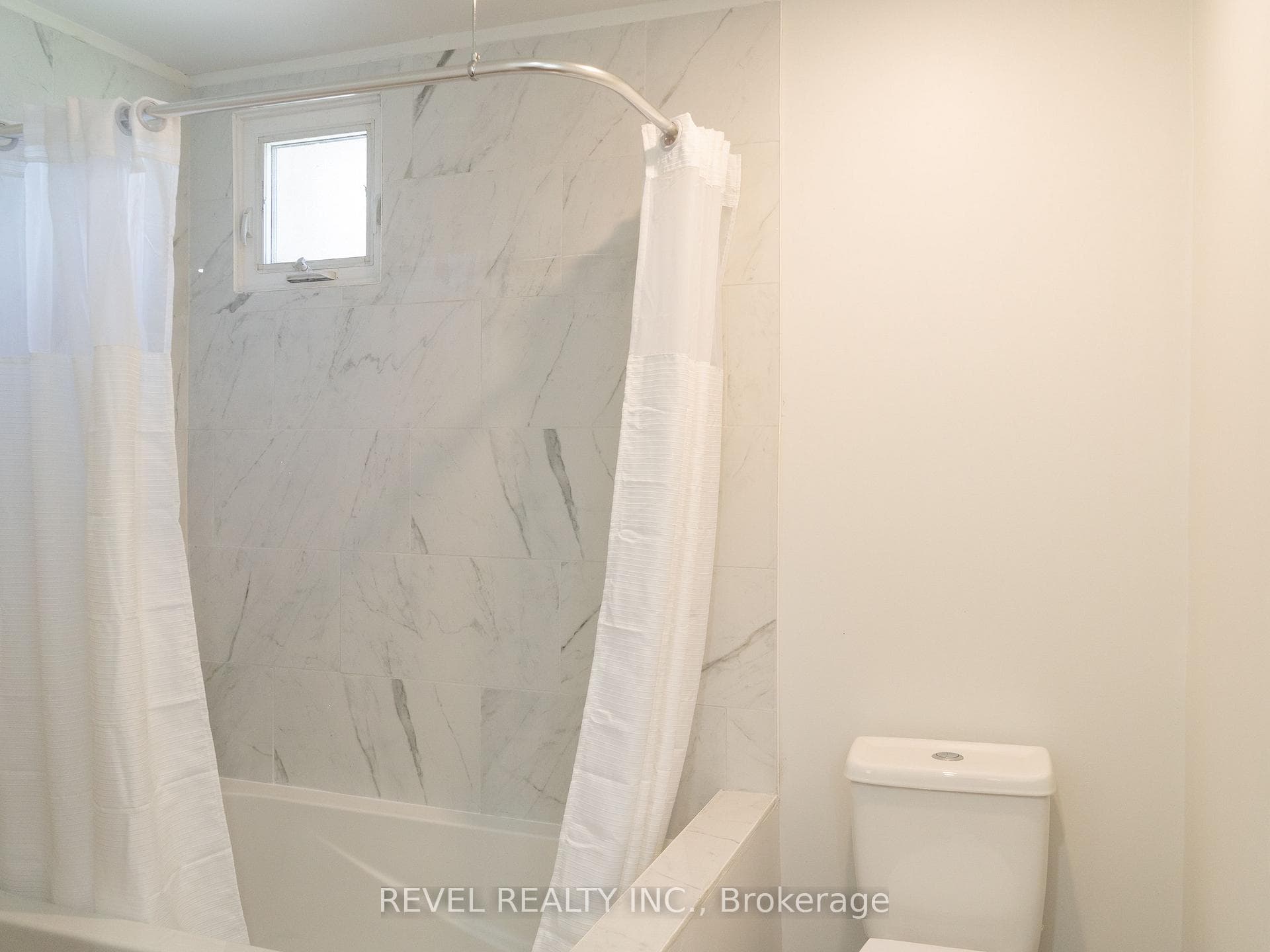 64 Hume Street photo 21