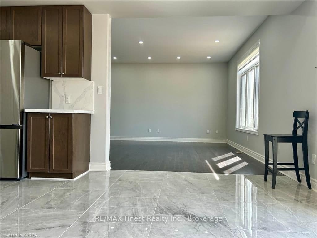 1701 EXECUTIVE Avenue photo 9