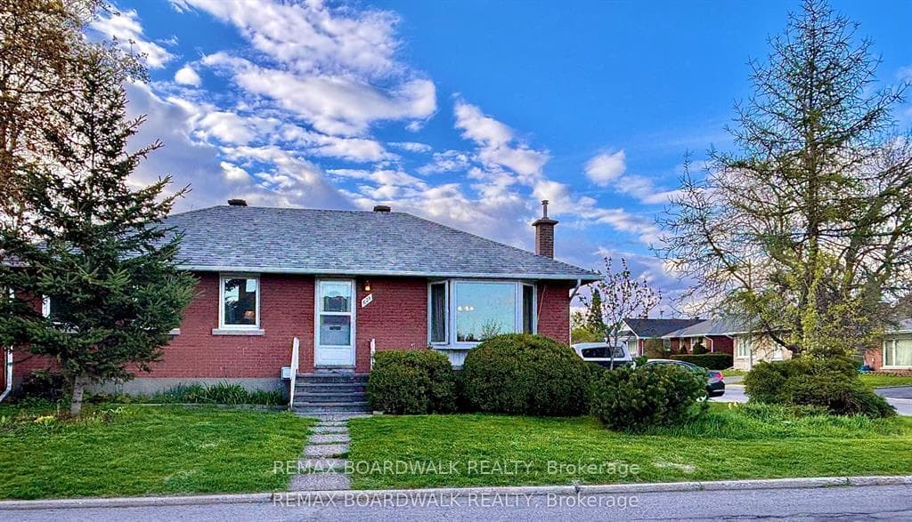 625 Clarke Avenue photo 1