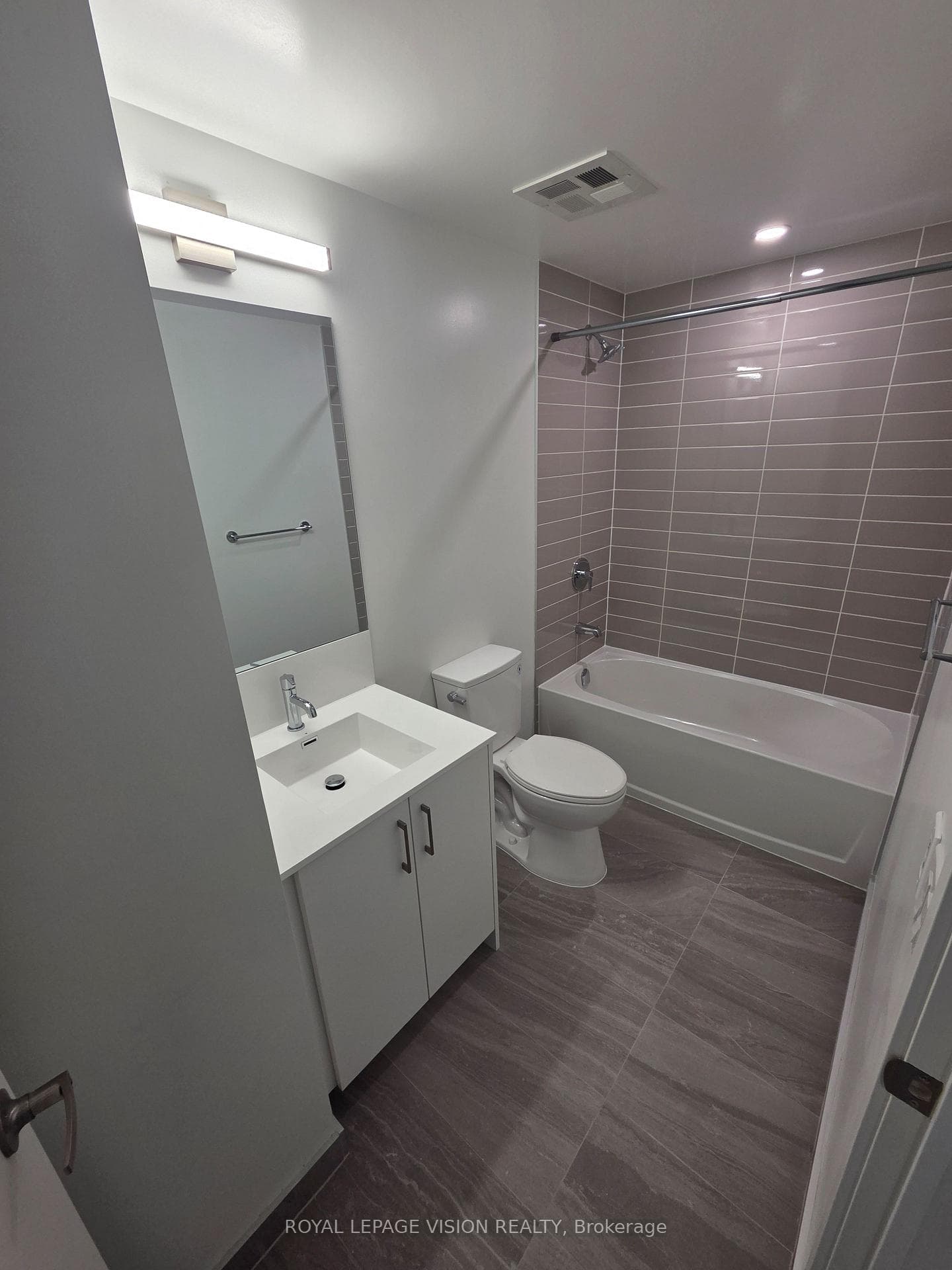 4010 Eglinton Avenue Unit 816 photo 7