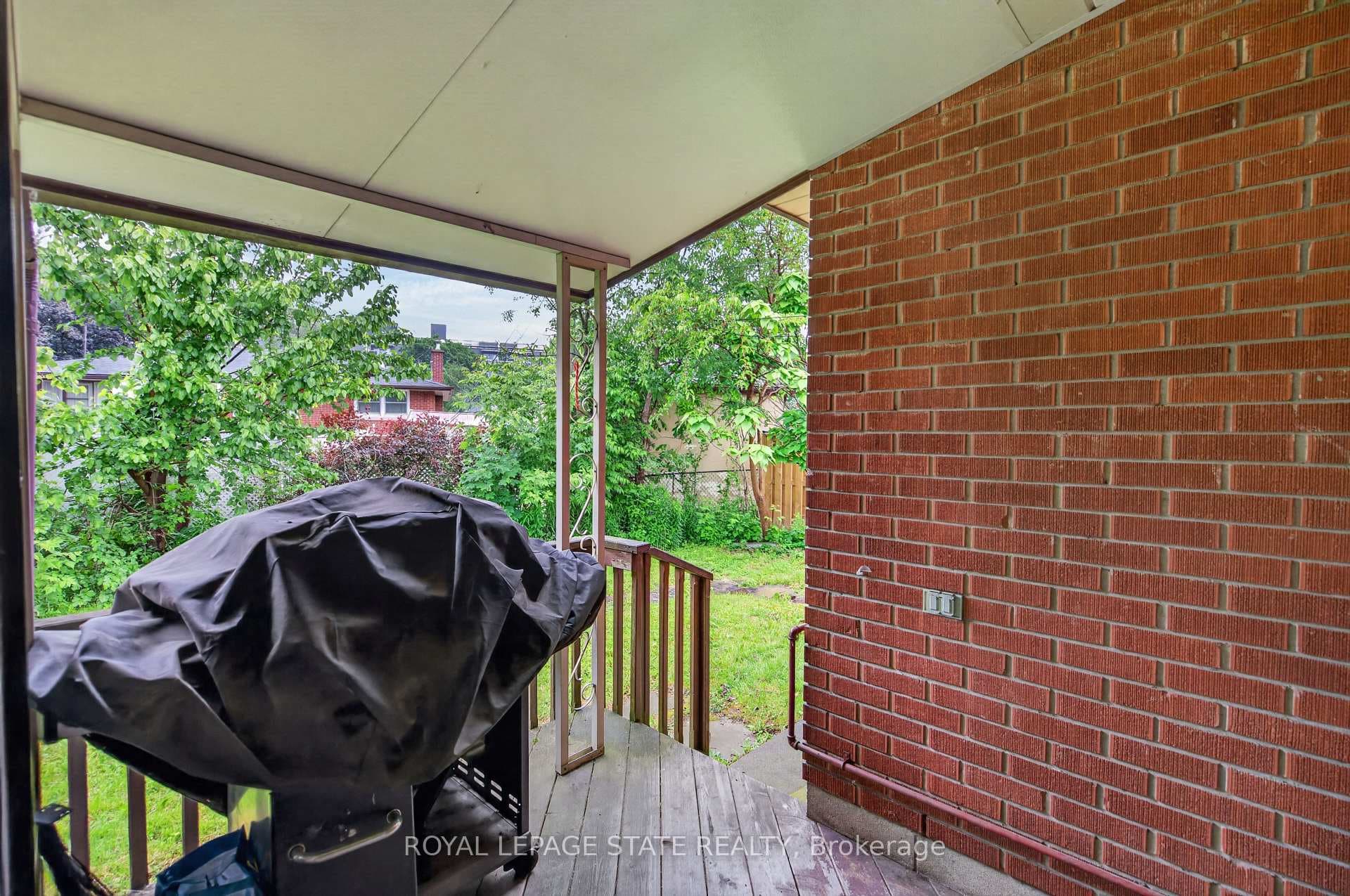 33 Kenwood Crescent photo 34
