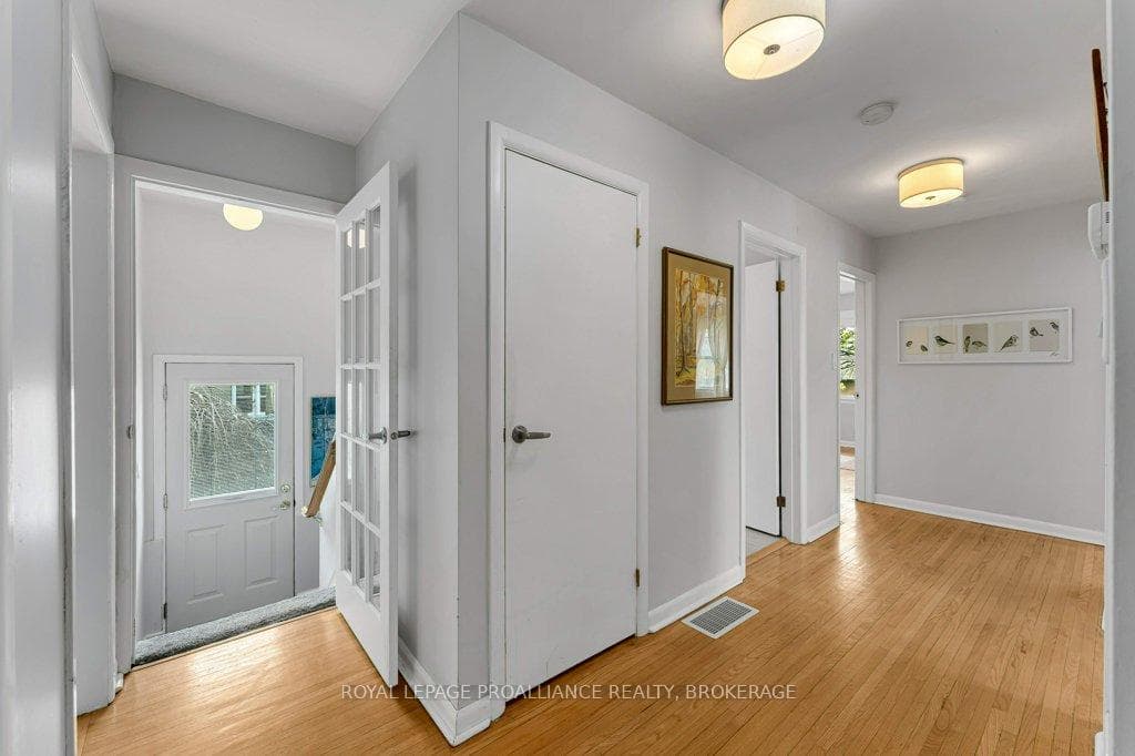 302 Arrowhead Place photo 9