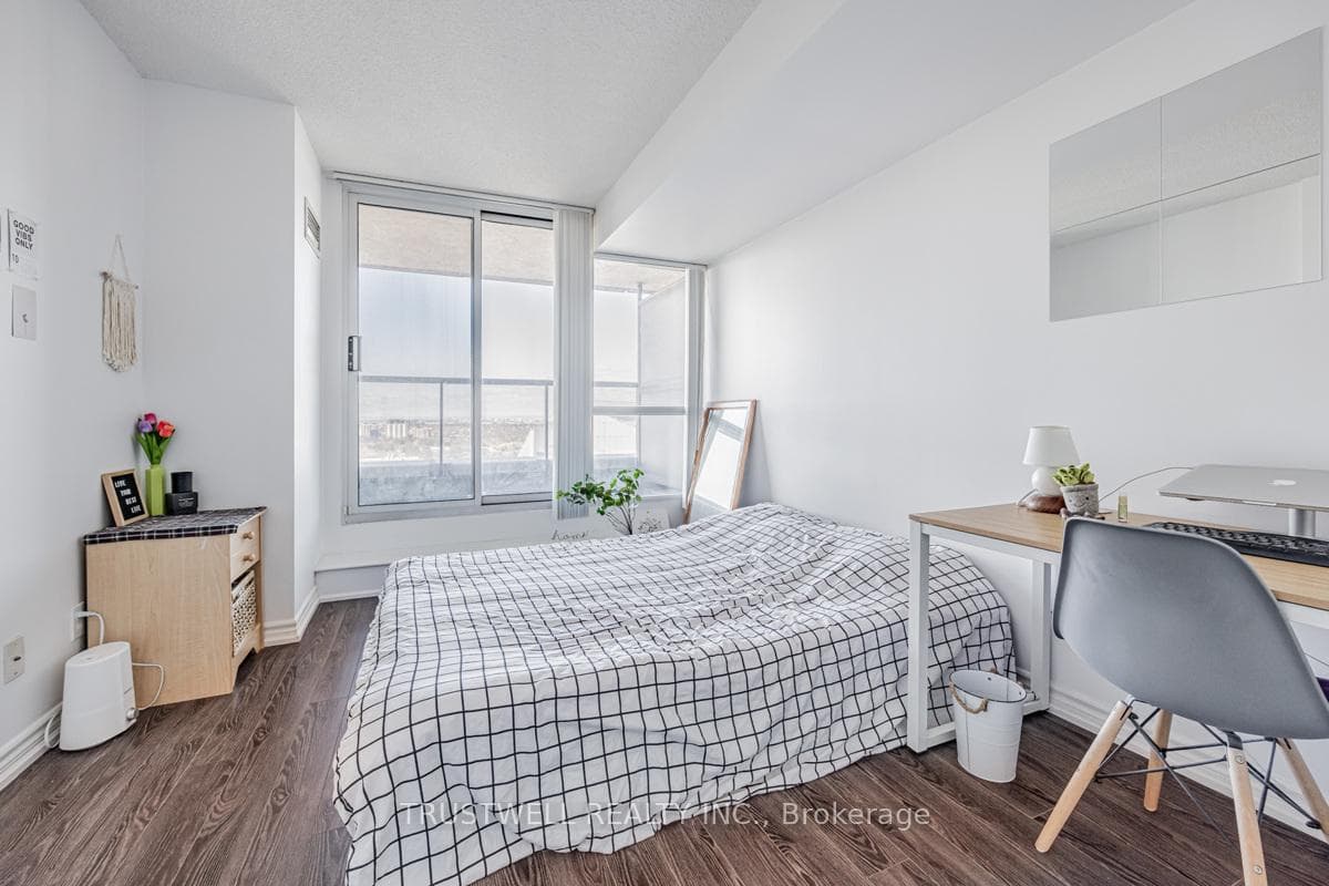 18 Spring Garden Avenue Unit Ph107 photo 18