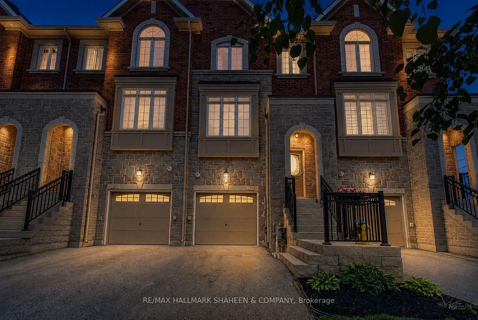 211 Appleton Court photo 2