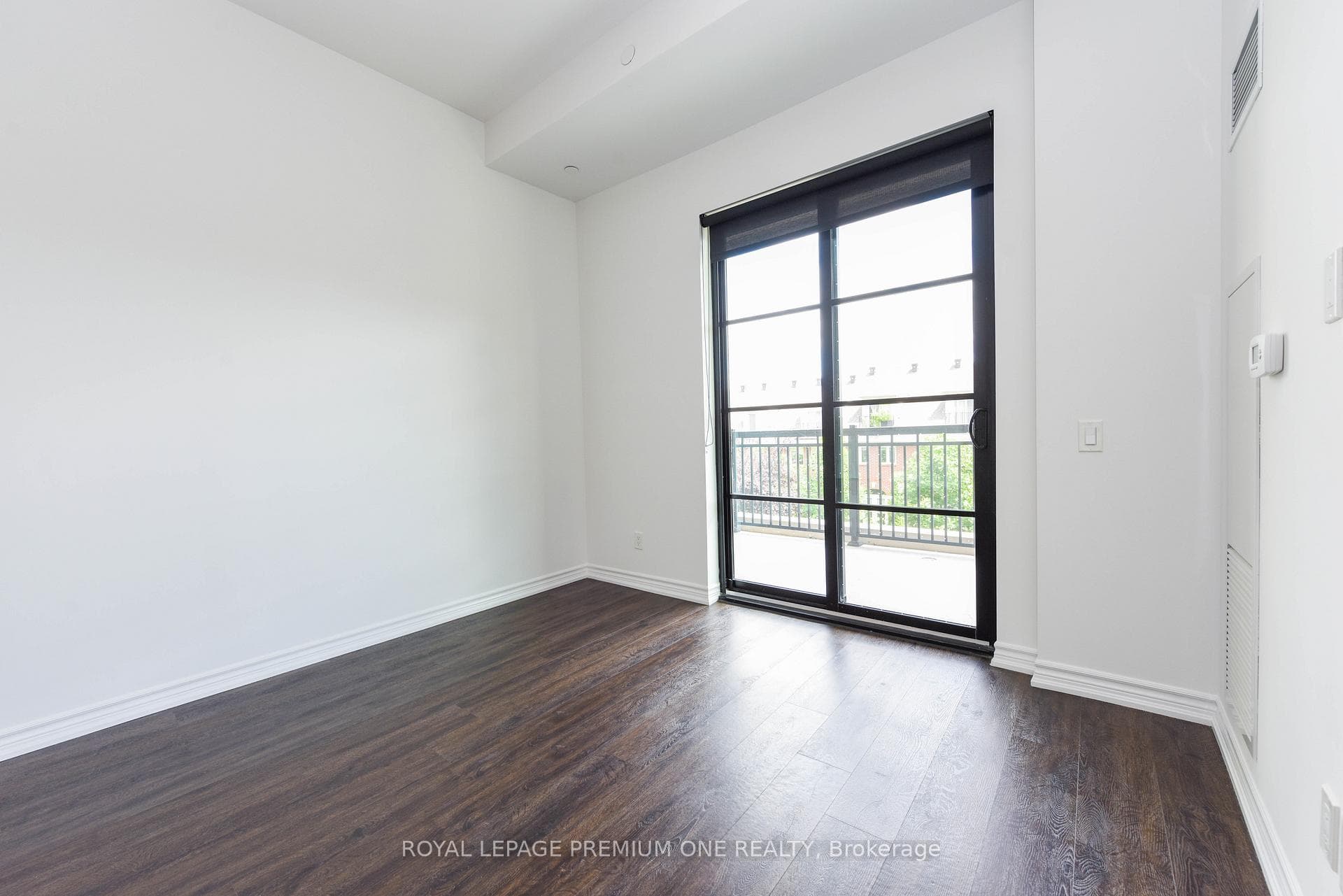 571 Prince Edward Drive Unit 303 photo 23