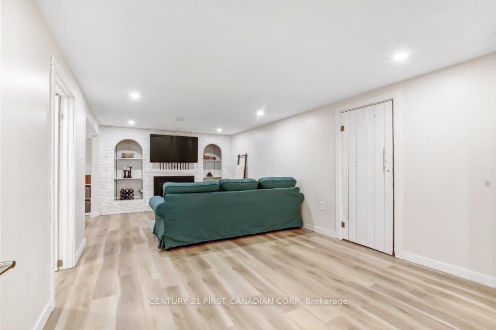 Lower Level Rec Room