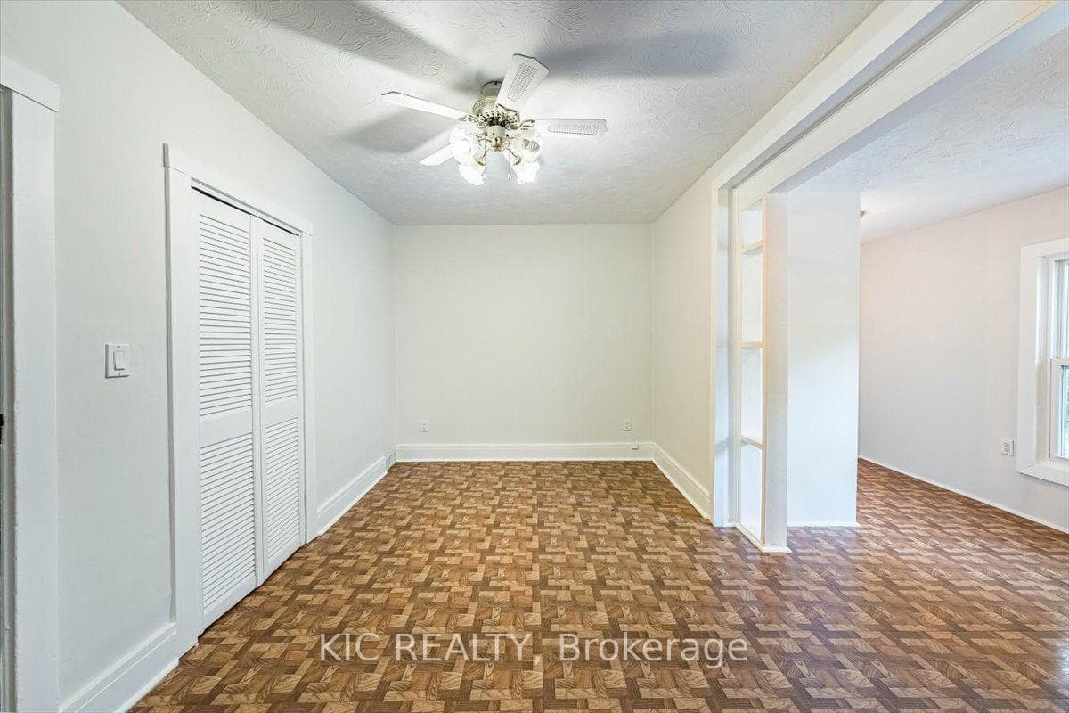 145 Boultbee Avenue photo 19