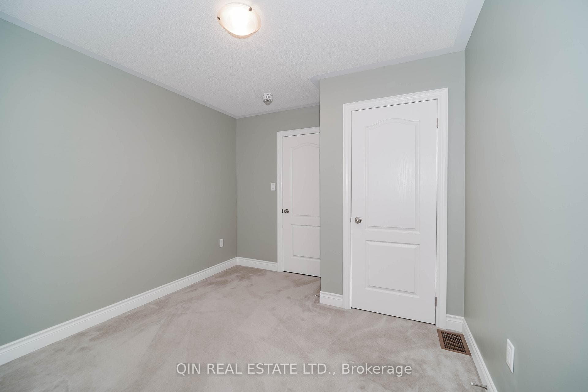 301 Meadowhawk Trail photo 27