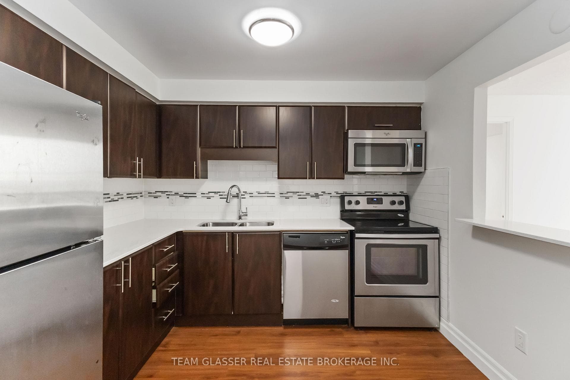 675 RICHMOND Street Unit 1202 photo 15