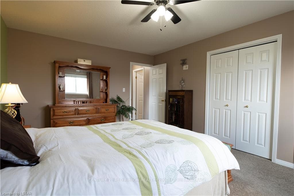 549 HARRIS Circle photo 12